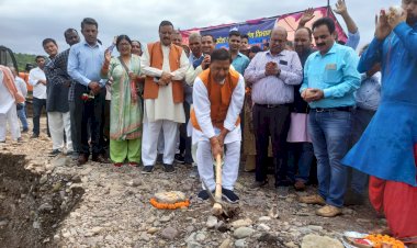मारकंडे नदी पर शंभुवाला में 16 करोड़ की लागत से निर्मित होने वाले पुल का डा. बिन्दल ने किया भूमि पूजन