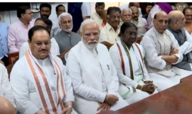 एनडीए उम्मीदवार द्रौपदी मुर्मू ने भरा से राष्ट्रपति पद के लिए नामांकन, पीएम समेत कई बड़े नेता रहे मौजूद