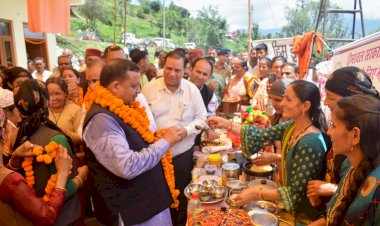 वार्तालाप से होगा समस्या का समाधान  हड़ताल छोड़ बातचीत के लिए आगे आएं पंचायती राज के कर्मचारी - वीरेंद्र कंवर