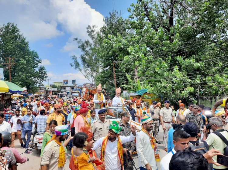 राज्यपाल ने किया नूरपुर के जन्माष्टमी महोत्सव का शुभारंभ, भव्य शोभायात्रा में लिया भाग