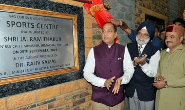 मुख्यमंत्री ने पाइनग्रोव विद्यालय की गौरवशाली यात्रा की सराहना की