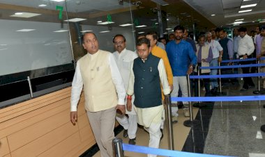 मुख्यमंत्री ने किया एम्स परिसर का दौरा