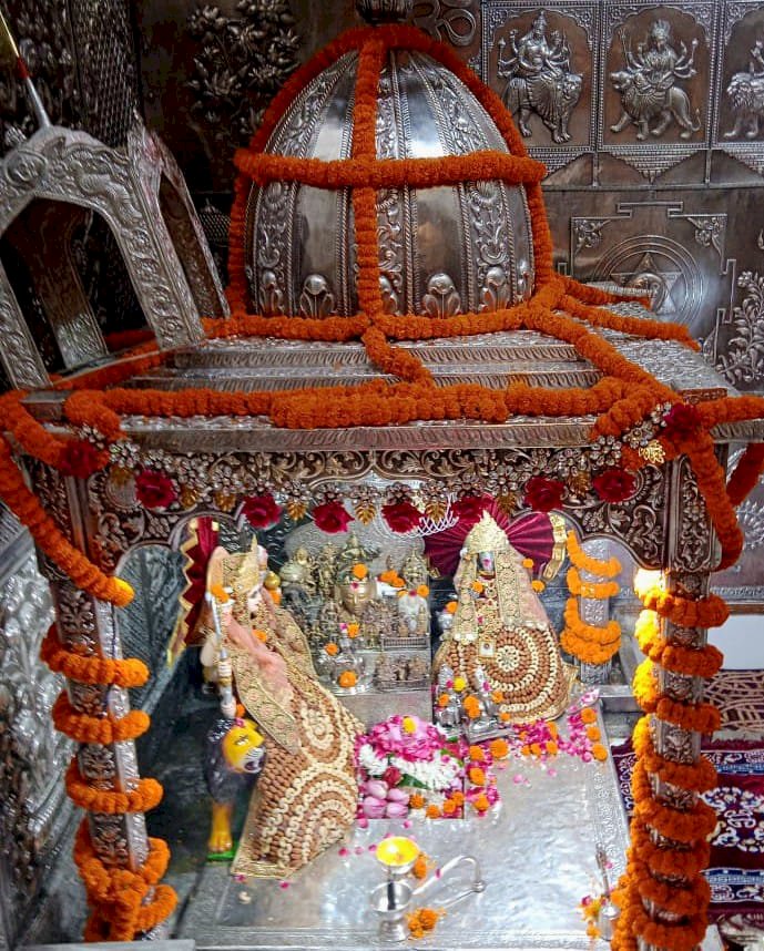 त्रिलोकपुर में आश्विन नवरात्र के चैथे दिन 14528 श्रद्धालुओं ने किए माता के दर्शन