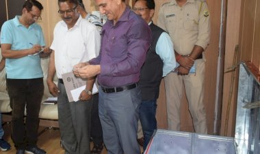 उपायुक्त ने निकाला रैफेल ड्रा, टिकट संख्या 029519 को मिला 10 ग्राम सोना