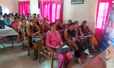 नाहन में एच.डी.एफ.सी बैंक का जागरूकता शिविर आयोजित