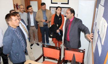 जिला सिरमौर के प्रषासनिक अधिकारियों ने भारत की पहली ‘‘जनगणना गैलरी एवं सूचना किओस्क’’ चंडीगढ़ किया दौरा