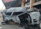 अनियंत्रित होकर पलटी कार, पलटने के बाद कार में लगी आग, लाखों का नुकसान