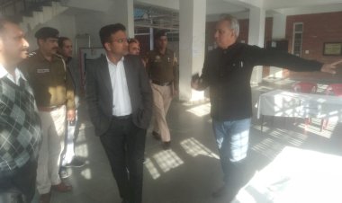 उपायुक्त ने स्ट्रांग रूमों का निरीक्षण कर लिया मतगणना तैयारियों का जायजा