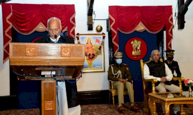 कांग्रेस के वरिष्ठ नेता प्रो. चन्द्र कुमार ने  प्रोटेम स्पीकर की  शपथ ग्रहण