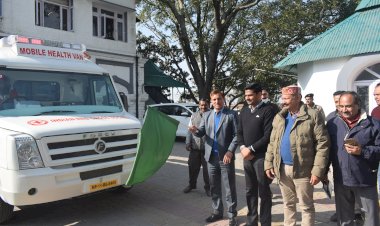 उपायुक्त ने अत्याधुनिक मोबाईल हैल्थ वैन को किया रवाना जिला रेडक्रॅस सोसायटी का पीडि़त मानवता की मदद में महत्वपूर्ण योगदान