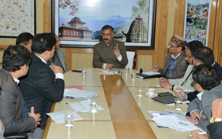 मुख्यमंत्री ने अधिकारियों को नवोन्मेषी विचारों के साथ जन-कल्याण सुनिश्चित करने के निर्देश दिए