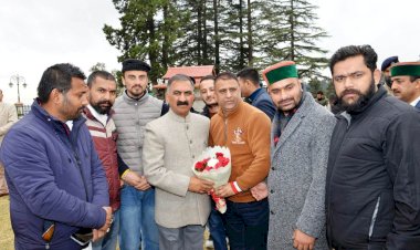 मुख्यमंत्री से विभिन्न प्रतिनिधिमंडलों ने भेंट की