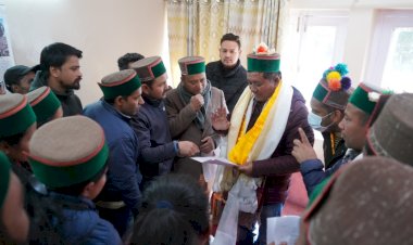 कैबिनेट मंत्री ने सुनी जिला के लोगों की समस्याएं समस्याओं को शीघ्र पूरा करने का दिया आश्वासन