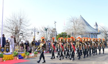 प्रदेश में 74वां गणतंत्र दिवस हर्षोल्लास के साथ मनाया गया  राज्यपाल ने रिज पर राष्ट्रीय ध्वज फहराया