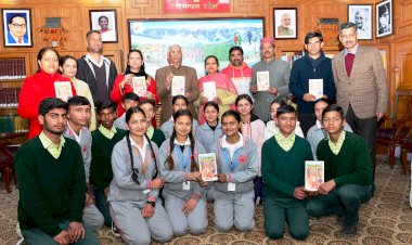 राज्यपाल ने नरेंद्र मोदी की पुस्तक ‘एग्जाम वॉरियर्स’ का विमोचन किया