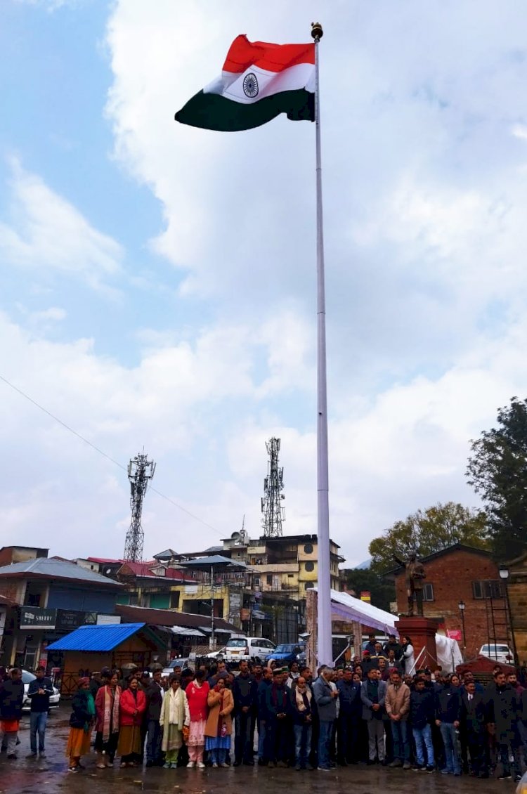 पालमपुर में बनेगा युद्ध स्मारक : आशीष बुटेल*   ज़िला में सबसे ऊंचे 108 फुट राष्ट्रीय ध्वज का अनावरण