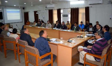 आकांक्षी जिला कार्यक्रम के तहत नीति आयोग के अधिकारियों ने की समीक्षा बैठक