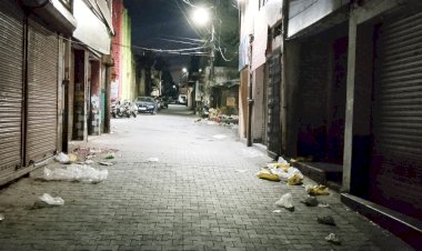 पढ़े लिखे लोग भी पीछे नहीं है खुले में कचरा फें कनें में...... डोर- टू -डोर गारेबज स्कीम को लग रहा है झटका