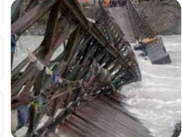 चंबा के होली में पुल टूटने से एक घायल,एक की मौत, क्षेत्र में आवाजाही ठप