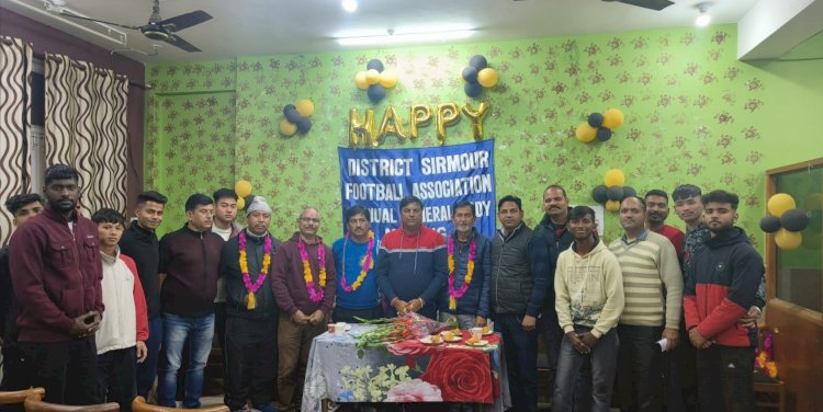 हिमाचल प्रदेश से अंडर 21 फुटबॉल प्रतियोगिता का नाहन में होगा आयोजन  -जिला स्तरीय फुटबॉल प्रतियोगिता अंडर 18 व अंडर 17 अप्रैल 2023 को