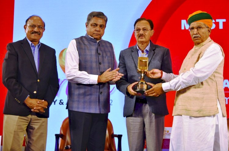 हिमाचल प्रदेश पर्यटन क्षेत्र में देशभर में अव्वल उद्योग मंत्री ने नई दिल्ली में प्राप्त  किए  तीन पुरस्कार