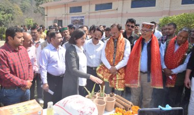 पशुधन का ग्रामीण आर्थिकी में बहुत बड़ा योगदान-हर्षवर्धन चौहान गाय का दूध 80 रुपये तथा भैंस का दूध 100 रुपये किलो खरीदेगी प्रदेश सरकार
