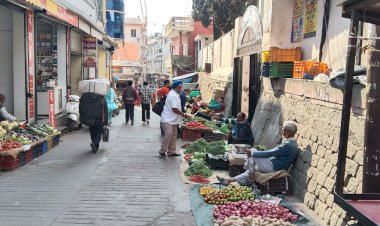 शहर के नॉन वैंडर जॉन से हटाए जाएंगे तहबाजरिए....हिन्दु आश्रम रोड़ पर लगा है जमावड़ा