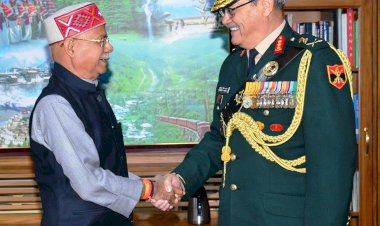 जीओसी-इन-सी आरट्रैक ने राज्यपाल से भेंट की