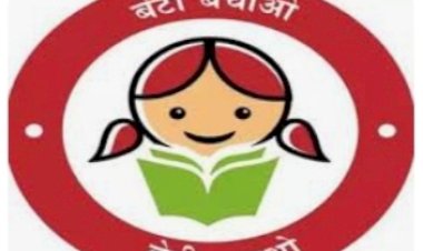 हमीरपुर में शिशु लिंगानुपात में हो रहा है सुधार एसडीएम ने की महिला एवं बाल विकास विभाग की विभिन्न योजनाओं की समीक्षा