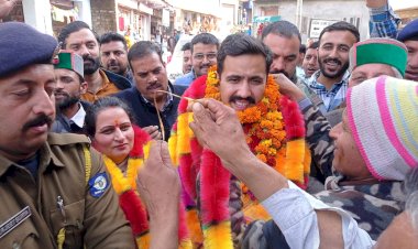 एक लाख युवाओं को देंगे रोजगार-विक्रमादित्य सिंह.....   40 करोड़ से पक्की होगी मरयोग-धरयाल सडक