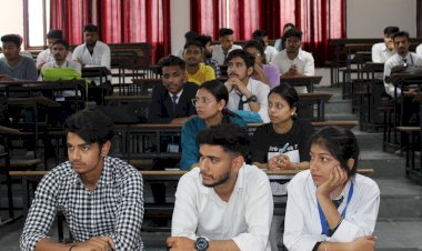 हिमालयन ग्रुप में आयोजित  वेबिनार में चैटबॉट के डेटाबेस डिजाइन पर हुई चर्चा....