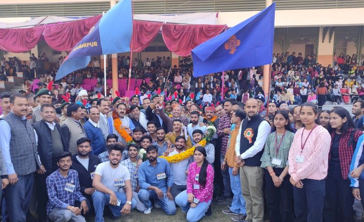 सीएम के राजनीतिक सलाहकार ने किया हमीरपुर कालेज की वार्षिक एथलेटिक्स प्रतियोगिता का शुभारंभ शिक्षा-स्वास्थ्य के लिए खुलकर बजट दे रही है सुक्खू सरकार : सुनील शर्मा बिट्टू