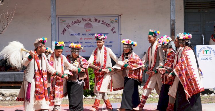 अपनी समृद्ध संस्कृति को साथ लेकर आगे बढ़े युवा - उपायुक्त  आई.टी.आई में आयोजित की स्थानीय बोली पर भाषण, लोकनृत्य व लोकगीत प्रतियागिता