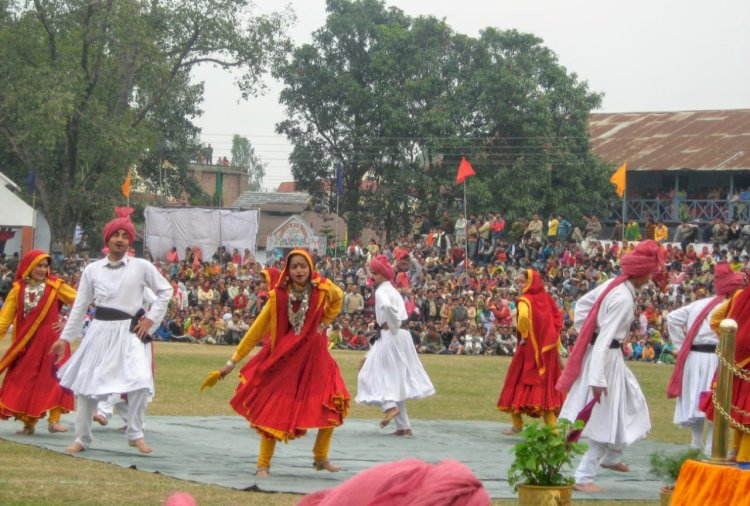 पारम्परिक छिंज का आयोजन.......   2 अप्रैल को संध्या, 3 को  दंगल  जय लखदाता  कमेटी लूणापानी के  प्रधान सुरेंद्र पाठक  ने जानकारी देते हुए बताया