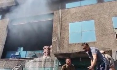 टूल फैक्ट्री में भीषण अग्निकांड, एक कामगार झुसला, लाखों का नुक्सान, कड़ी मशक्कत के बाद पाया काबू