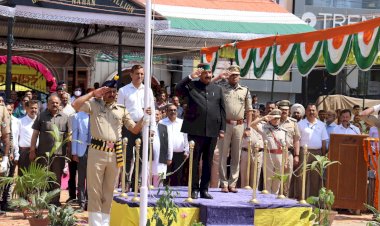 नाहन में उप-मुख्यमंत्री ने फहराया तिरंगा, मार्च पास्ट की ली सलामी