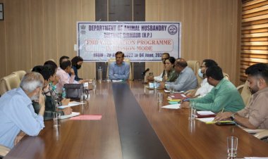 पशुओं की बीमारी की रोकथाम के लिए 20 अप्रैल से 4 जून तक विशेष टीकाकरण अभियान...... टैग लगे पशुओं को खुला छोड़ने पर होंगे चालान