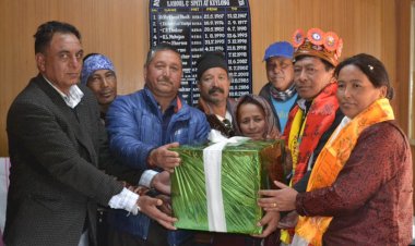 सहायक लोक संपर्क अधिकारी  लाहौल सुरेश कुमार हुए सेवानिवृत्त.....