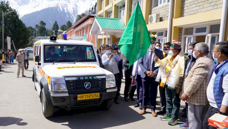 राजस्व मंत्री ने तीन रोगी वाहनों को दी हरी झंडी, आधुनिक एक्स-रे मशीन का किया शुभारंभ