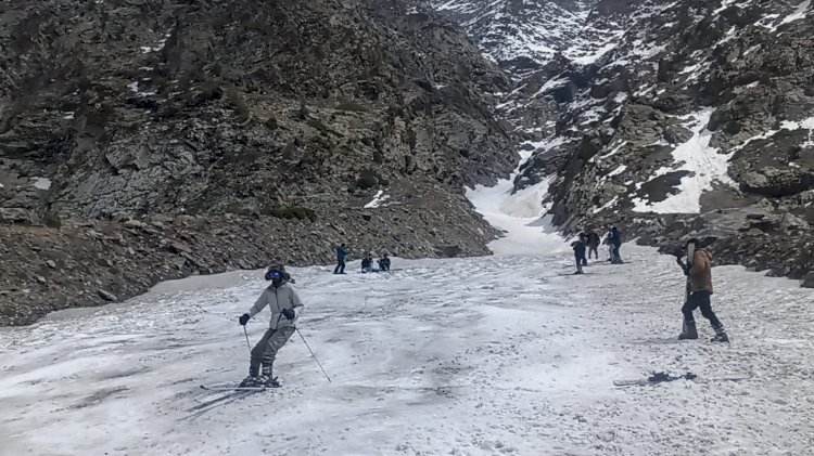 जिस्पा में आयोजित 14 दिवसीय बेसिक स्की कोर्स हुआ संम्पन......... प्रदेश के 26  प्रशिक्षुओं ने सीखी स्की स्पोर्ट्स की बारीकियां