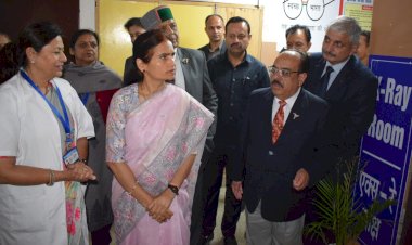 राज्य में आयुष्मान व हिमकेयर योजनाओं के तहत शत-प्रतिशत लक्षित वर्ग की कवरेज सुनिश्चित की जानी चाहिए.....केन्द्रीय स्वास्थ्य एवं परिवार कल्याण राज्य मंत्री ....