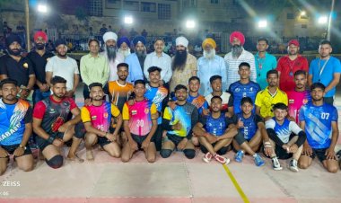 दशमेश कबड्डी कप का शुभारंभ.....नालागढ़ ने कालाअंब को हराया.... प्रतियोगिता  का  सांसद सुरेश कश्यप ने किया.......