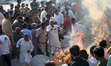 उथड़ाग्रां दुर्घटना में जान गवाने वालों के अंतिम संस्कार में शामिल हुए कृषि मंत्री....... घर जाकर प्रकट की सरकार की ओर से संवेदनाएँ......