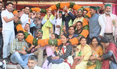 देवताओं का ये मिलन समाज में भी मेलजोल एवं भाईचारे  का आधार ....... लोकनिर्माण  विभाग मन्त्री  विक्रमादित्य सिंह  ने जिला स्तरीय बंजार मेला का किया समापन.......