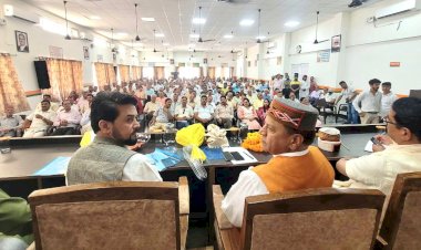 कांग्रेस ने....... सदैव बाबासाहेब का अपमान किया........ मोदी जी ने सम्मान दिया: अनुराग ठाकुर