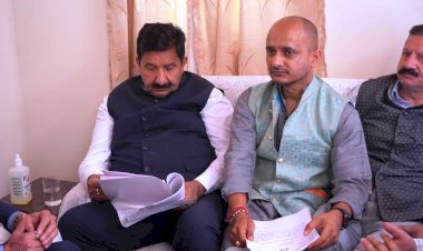 जनता की मांग अनुरूप कार्य का निष्पादन करें अधिकारी : उप मुख्यमंत्री............... मुकेश अग्निहोत्री ने चौपाल विश्राम गृह में सुनी जन समस्याएं.......