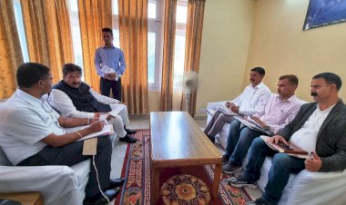 थरोच से दिल्ली बस सेवा शुरू करने पर किया जायेगा विचार: उप मुख्यमंत्री.......  जुब्बल कोटखाई विस क्षेत्र के अंतर्गत निर्माणाधीन परियोजनाओं का...... लिया जायजा .....