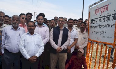 2 करोड़ का फूड प्रोसेसिंग यूनिट धौलाकुंआ शीघ्र होगा क्रियाशील-अजय सोलंकी विधायक अजय सोलंकी ने धौलाकुंआ में किया दो पुलों का भूमि पूजन.....