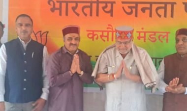 मोदी राज में भारत आत्मनिर्भर  बना है.......  मोदी सरकार के 9 साल सेवा, सुशासन और गरीब कल्याण के . खन्ना....