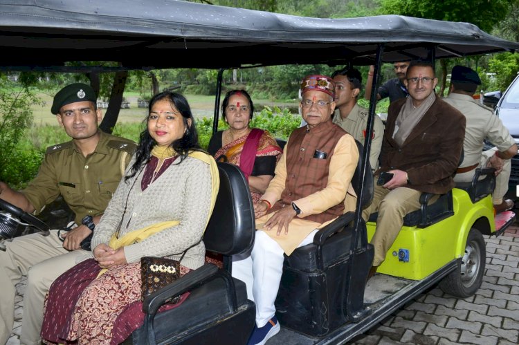 हिमाचल के गांव-गांव में है देव संस्कृतिः शुक्ल...... राज्यपाल ने लेडी गवर्नर सहित माता रेणुका जी मंदिर में पूजा अर्चना की......